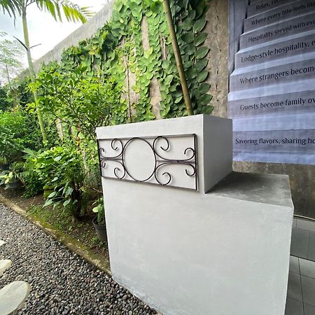 Coliving Bali Sweet Home Kost Lengkap Di Tabanan Kota Exterior foto