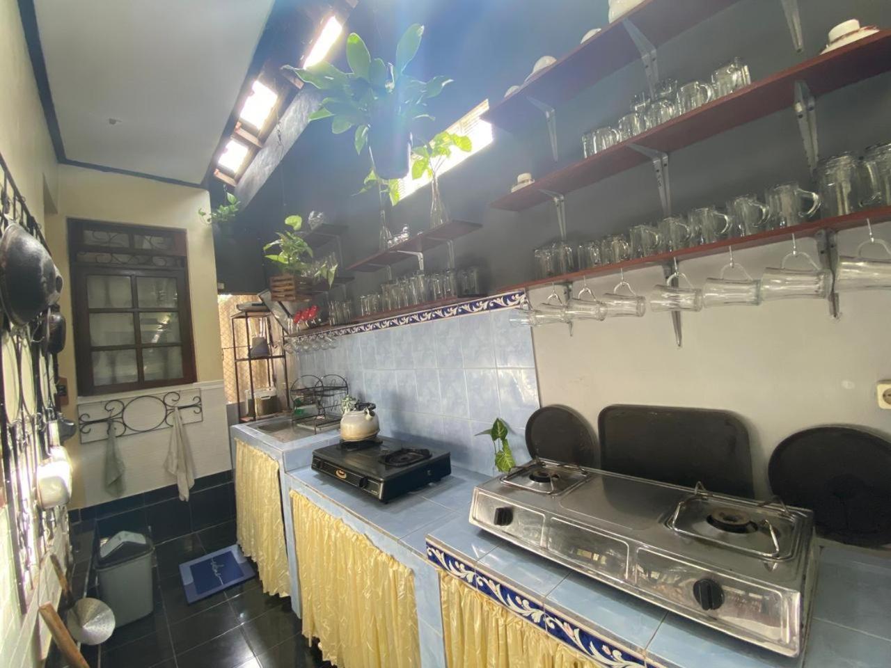 Coliving Bali Sweet Home Kost Lengkap Di Tabanan Kota Exterior foto