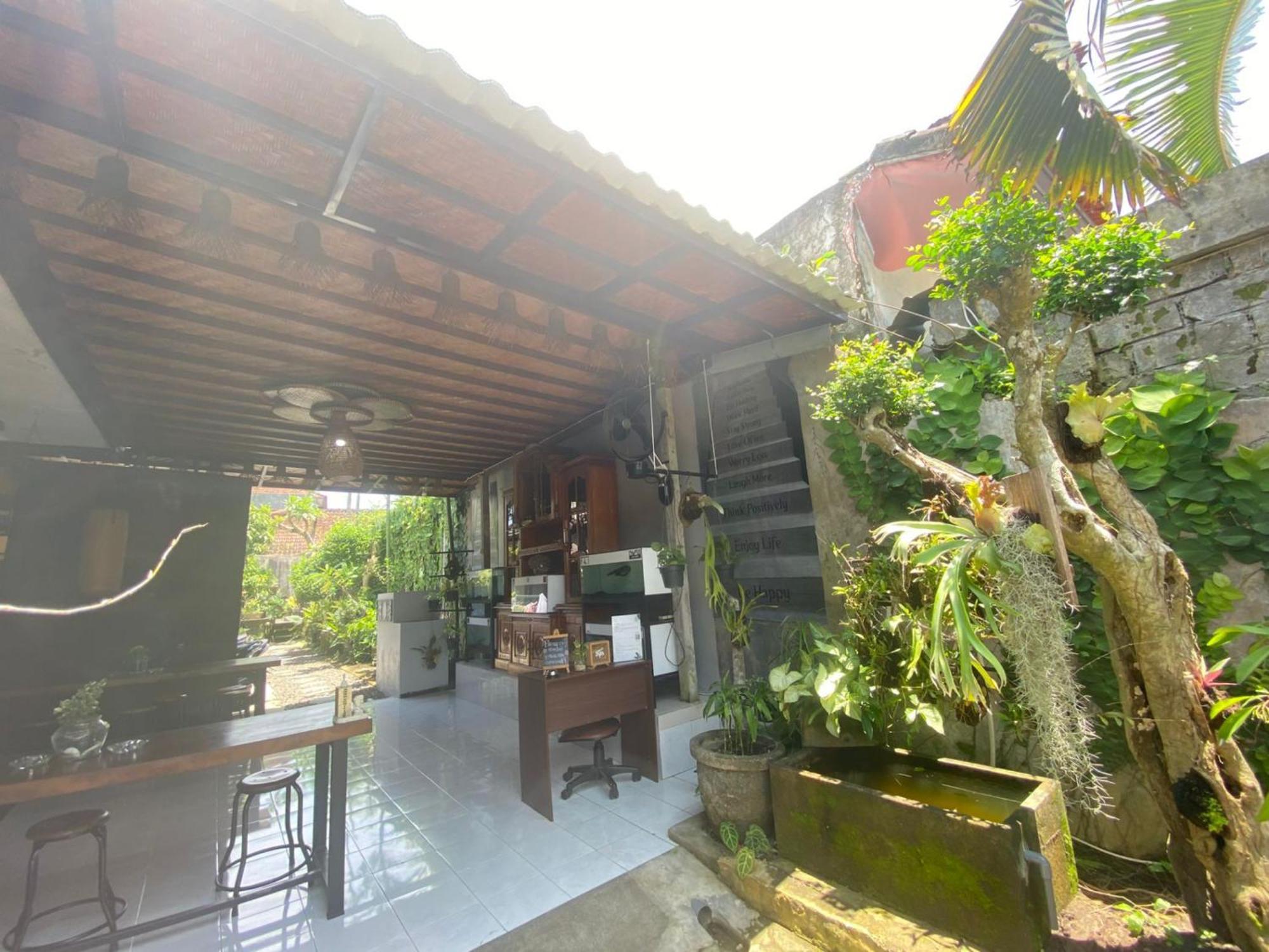 Coliving Bali Sweet Home Kost Lengkap Di Tabanan Kota Exterior foto